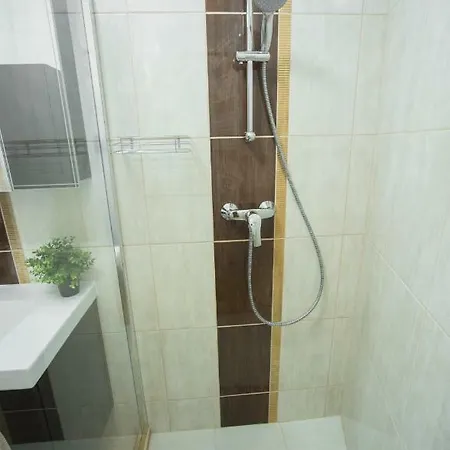 Pisztacia Apartman 公寓 埃格尔