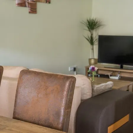 Pisztacia Apartman 公寓 *